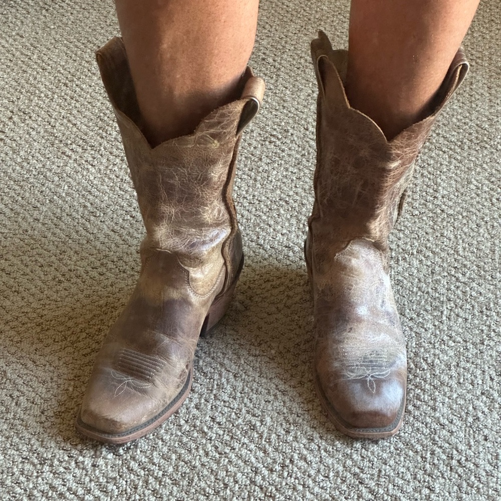 Justin Boots Brown Heeled Western Boots